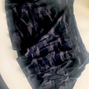 Athleta Camo Tennis Skirt. Almost brand new. Size Large. Longer length.